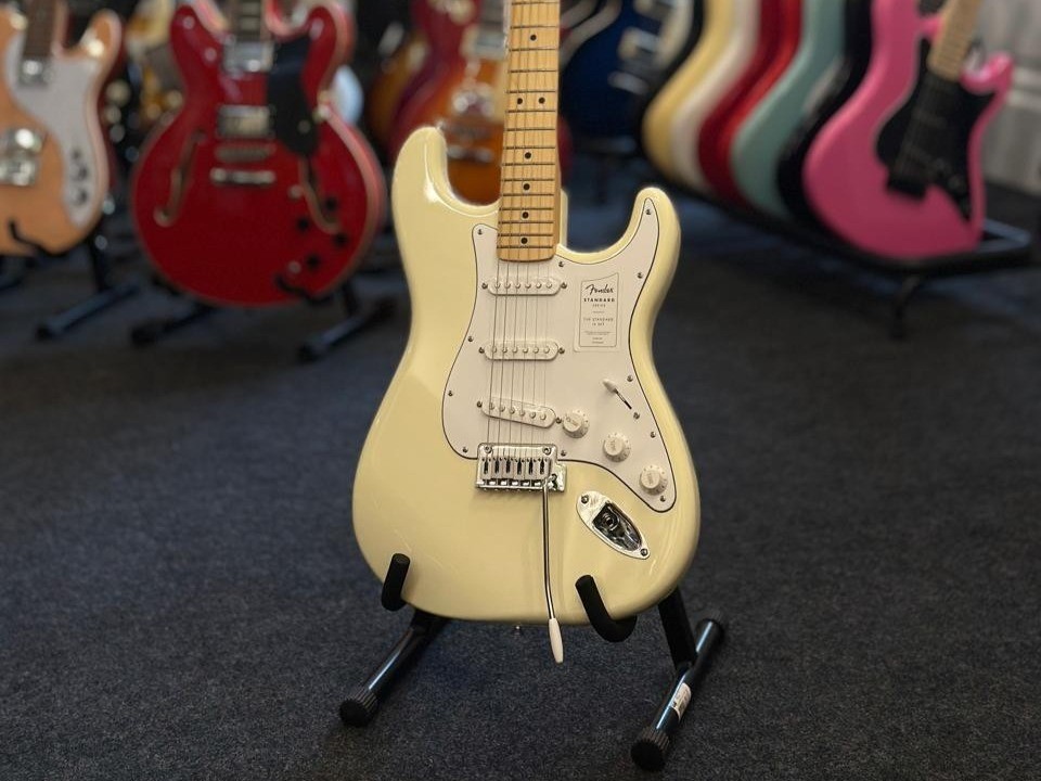 Guitarras Fender Standard: conheça a linha que entrega o som clássico da Fender