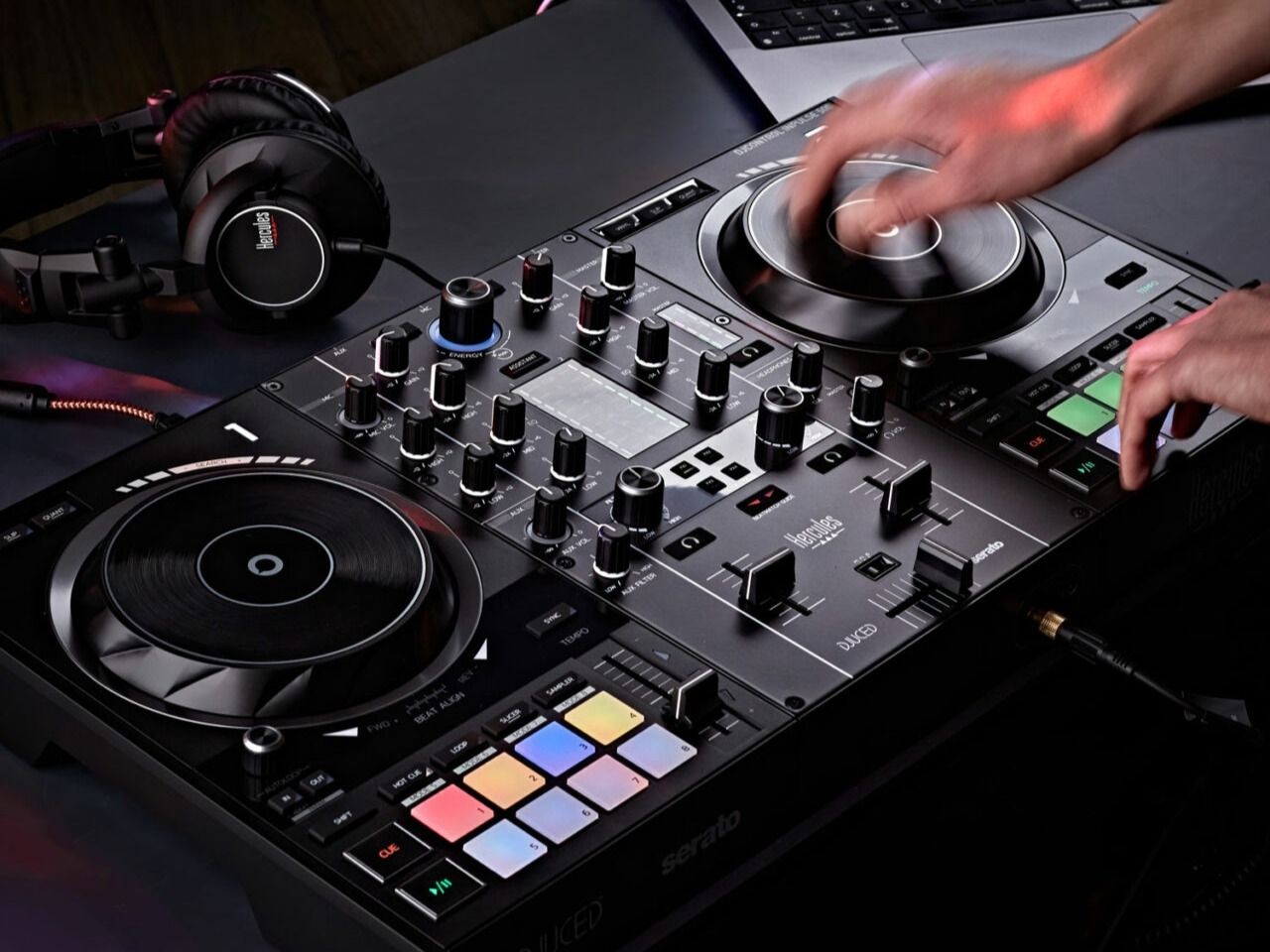 Controladoras DJ Hercules DJControl: qual modelo escolher para começar?