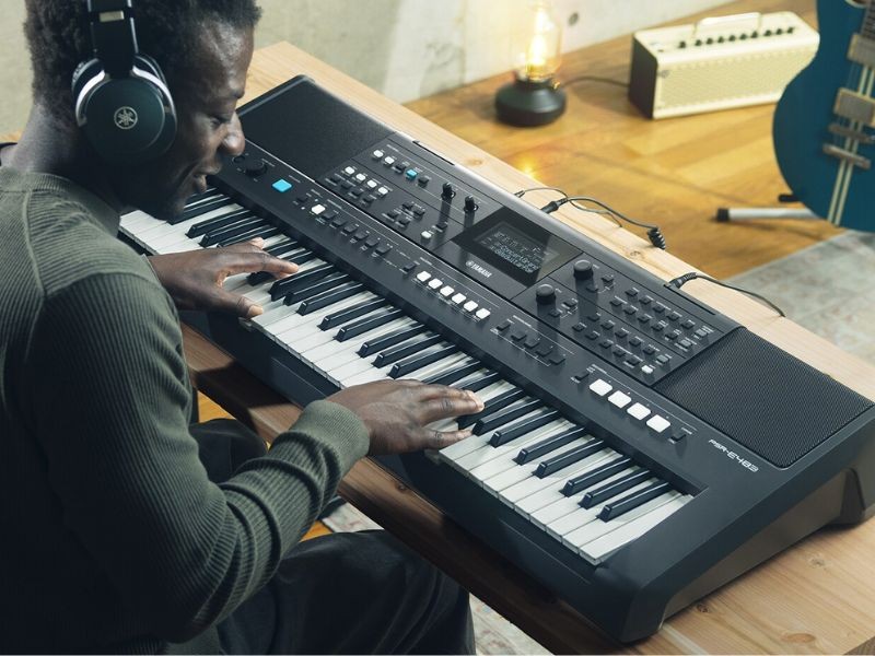 Comparativo Yamaha PSR-E383, PSR-E483, PSR-E583 e PSR-SX600: qual teclado escolher?