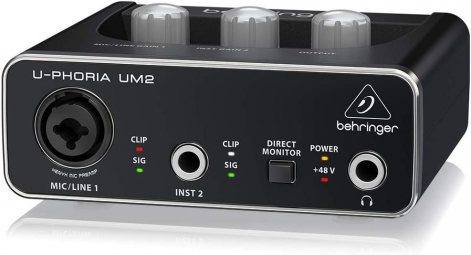 Interface de Áudio Behringer UM2
