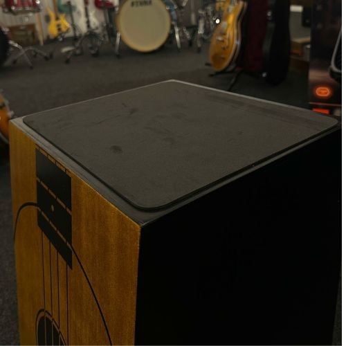 Cajon Fsa Strike Sk4059 Ukulele Acústico Com Esteira 12 Fios 