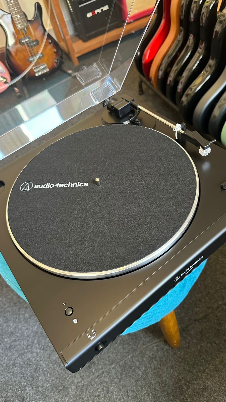 Toca Disco Audio Technica  Bluetooth At-lp60xbt-bk-c