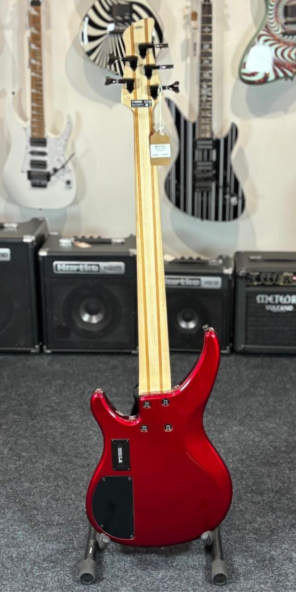 Baixo 5 Cordas Yamaha Trbx305 Candy Apple Red Ativo Com Performance eq 