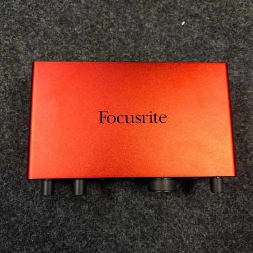 Interface de áudio Focusrite Scarlett 2i2 4th Gen Usb-c 2x2 Para Home Studio 