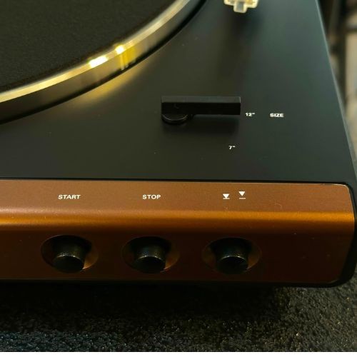 Toca Disco Audio Techninca At-lp60x-bw-c 