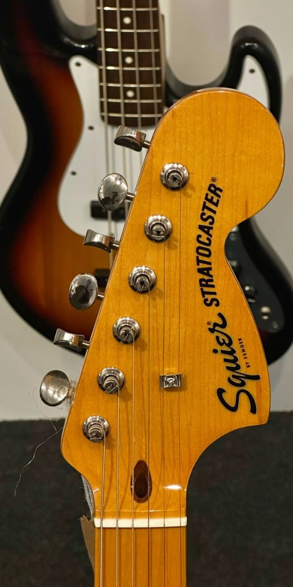 Guitarra Squier Classic Vibe ’70s Stratocaster Hss Black Maple by Fender – 0374023506 