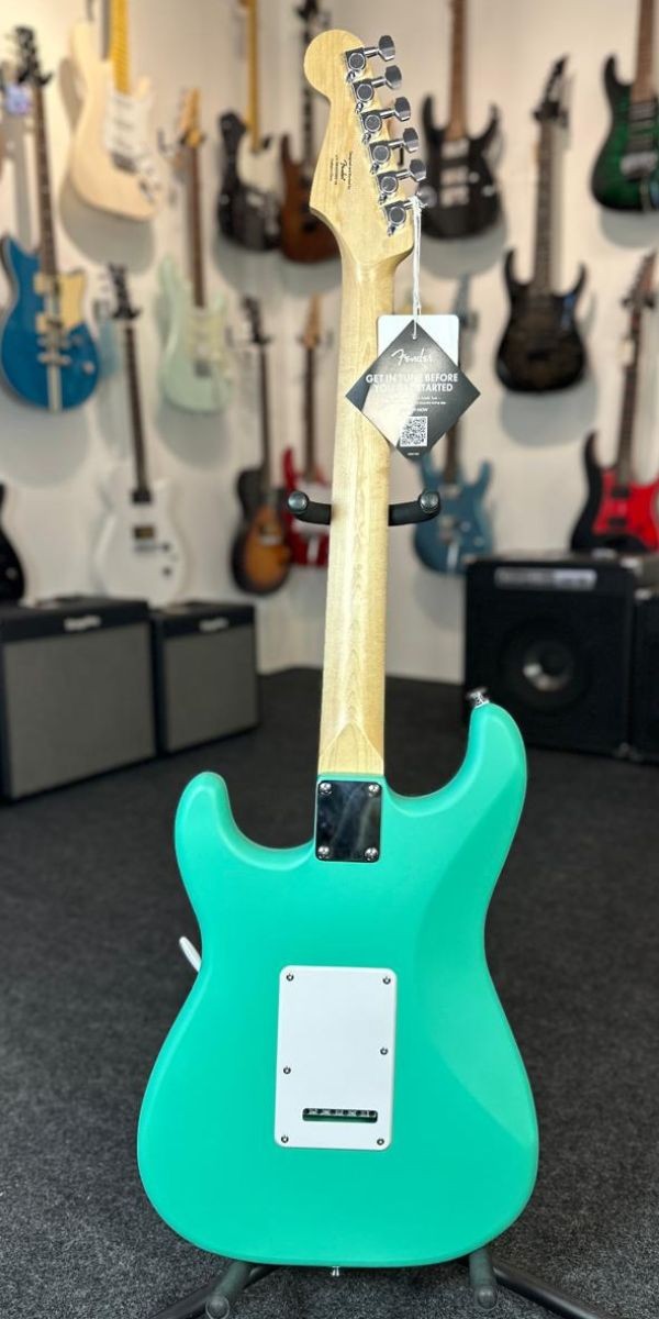 Guitarra Fender Squier Debut Series Stratocaster Sea Foam Green Satin 