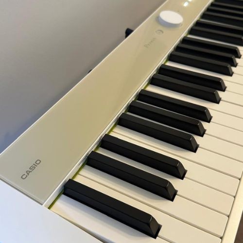Piano Digital Casio Px-s1100 Linha Privia Mellow Beige c/ Fonte e Pedal de Sustain 