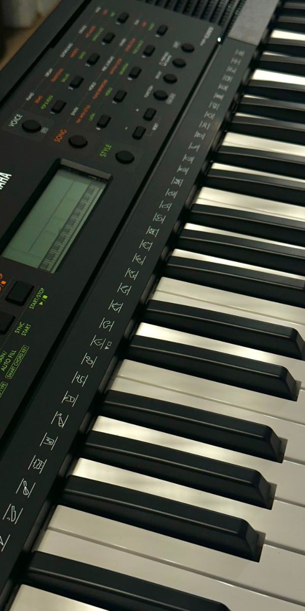 Teclado Yamaha Psr-e283 Arranjador 61 Teclas 