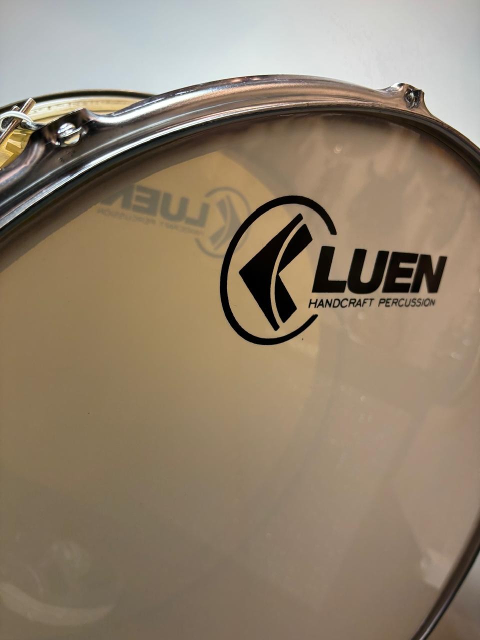 Bumbo 30x22" Verniz 10 Afinações Aro Chp Cromado Luen 22276 