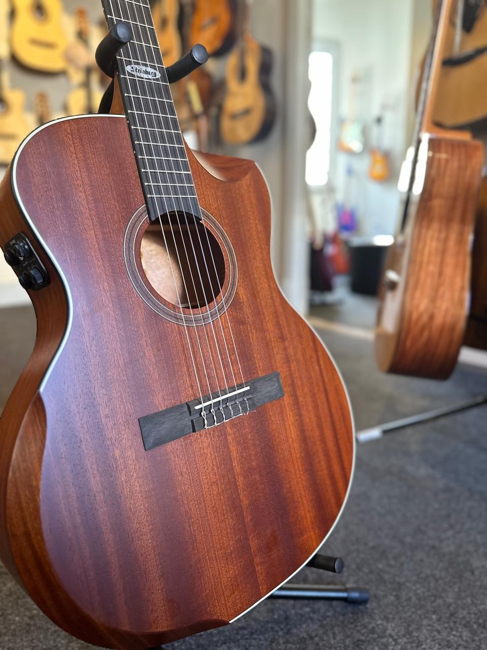 Violão Nylon Strinberg Galaxy Sc301 Mahogany Satin Com Bag 