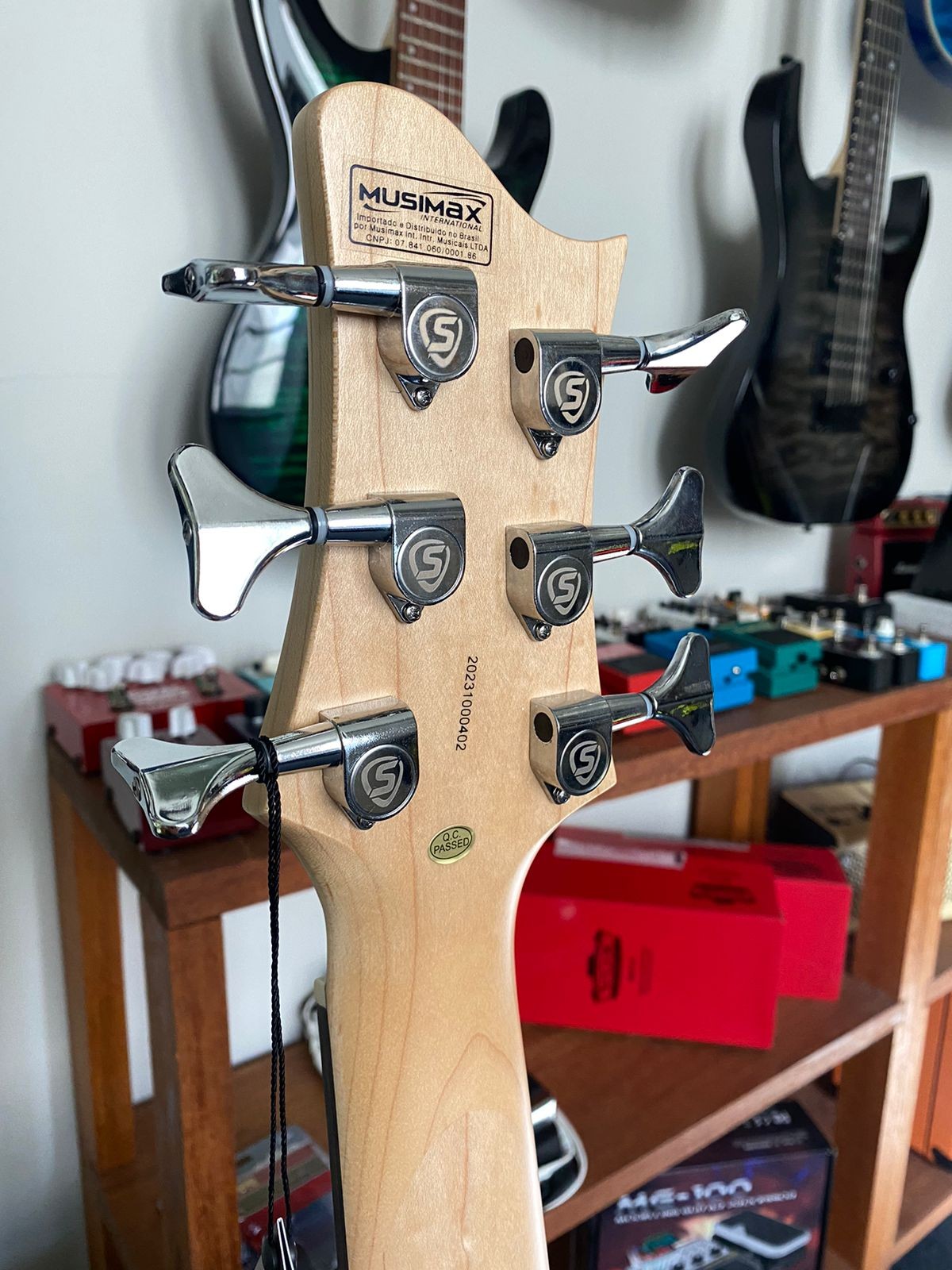 Contrabaixo Strinberg Sab-66 dw 6 Cordas Ativo Dark Wood 