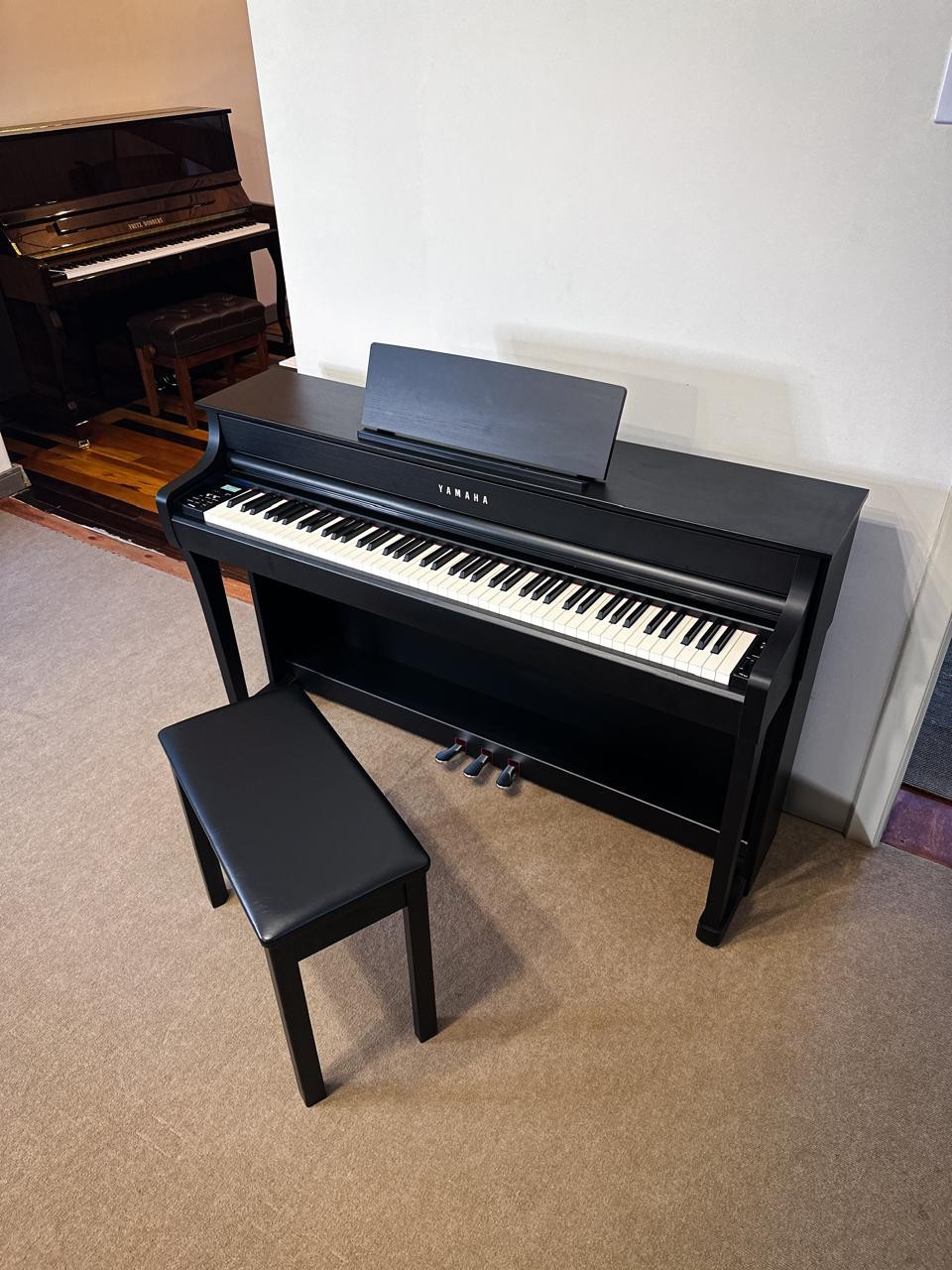 Piano Yamaha Clavinova Clp 835 Black