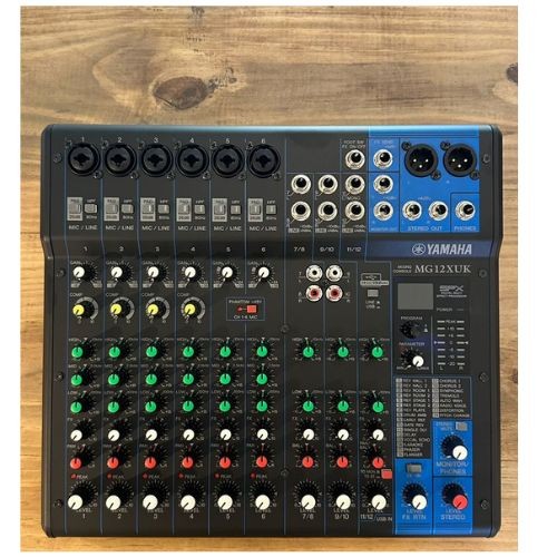 Mesa de Som Analógica  Yamaha 12 Canais Mg12 