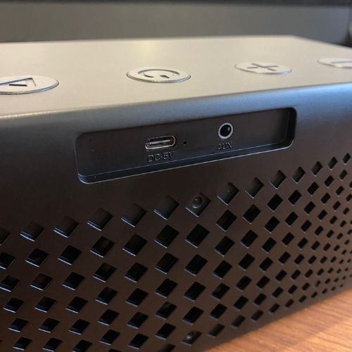 Caixa de Som Bluetooth Portátil Audio-technica At-sp65xbt Com Bateria Recarregável 