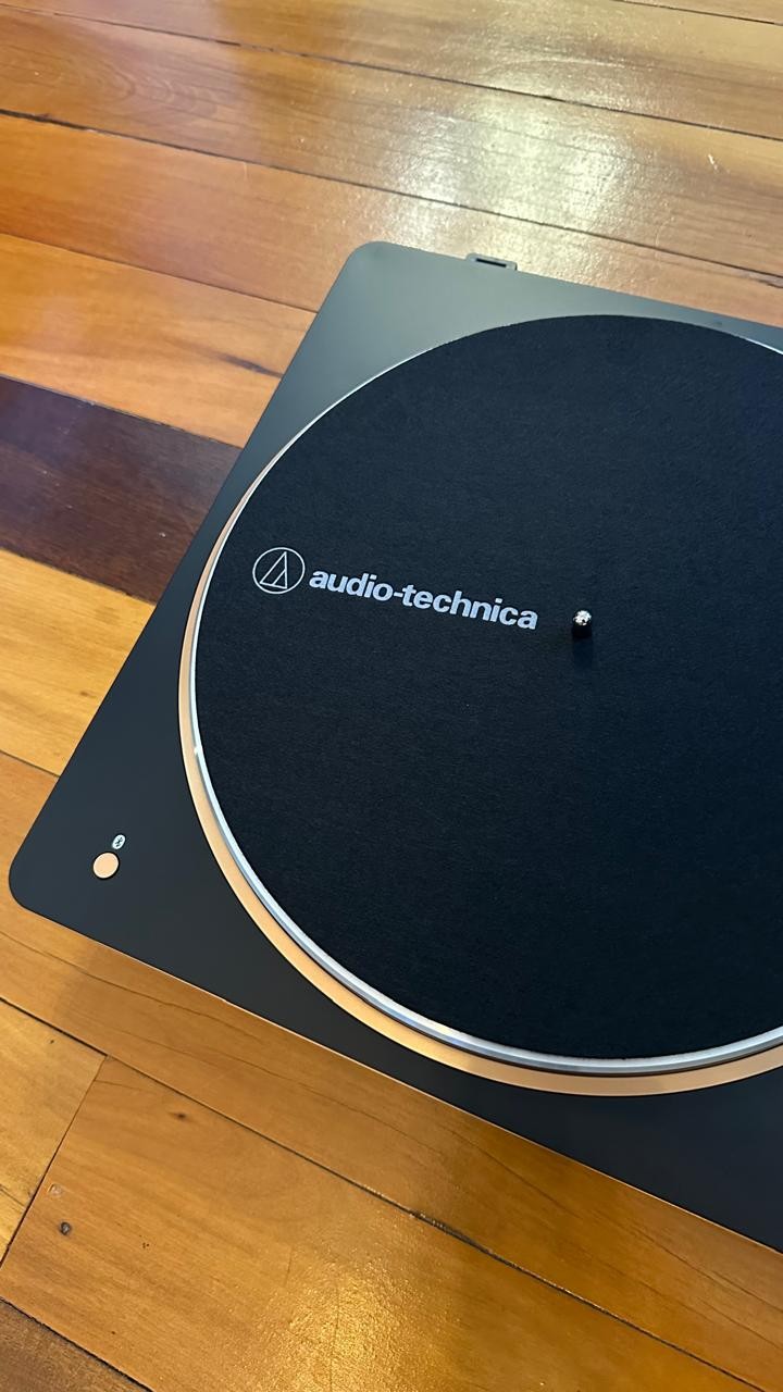 Toca Discos Audio Technica Bluetooth At-lp70xbt-bz-c