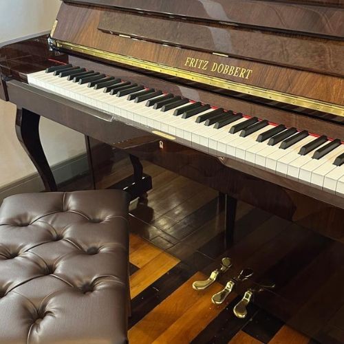 Piano Acústico Vertical Fritz Dobbert Fd126 ib Imbuia Brilho Com Banqueta Regulável 