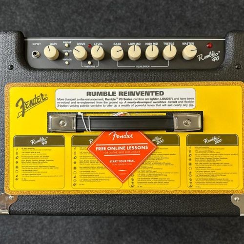 Combo Baixo Fender Rumble 40 v3 40w Com Falante 10” Xlr Overdrive e eq 