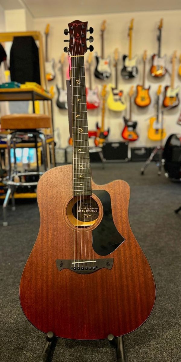 Violão Tagima Juninho Afram Gran Reserva Dark Mahogany Open Pore 