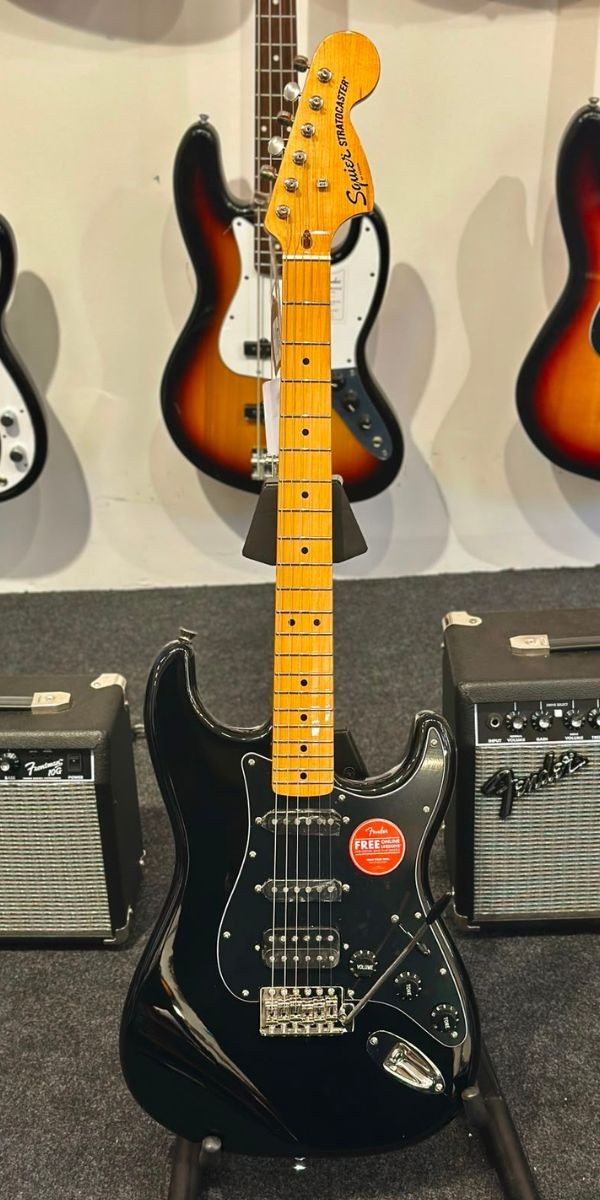 Guitarra Squier Classic Vibe ’70s Stratocaster Hss Black Maple by Fender – 0374023506 