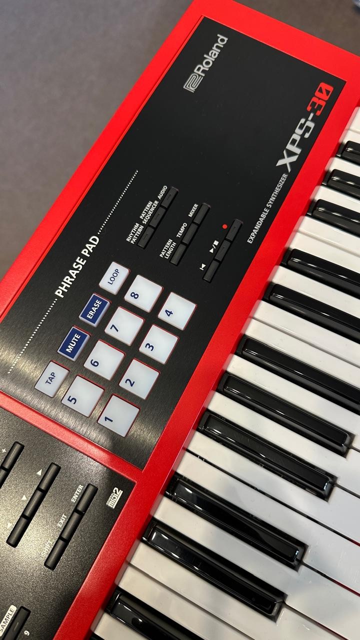 Teclado Roland Sintetizador Xps-30 Red 