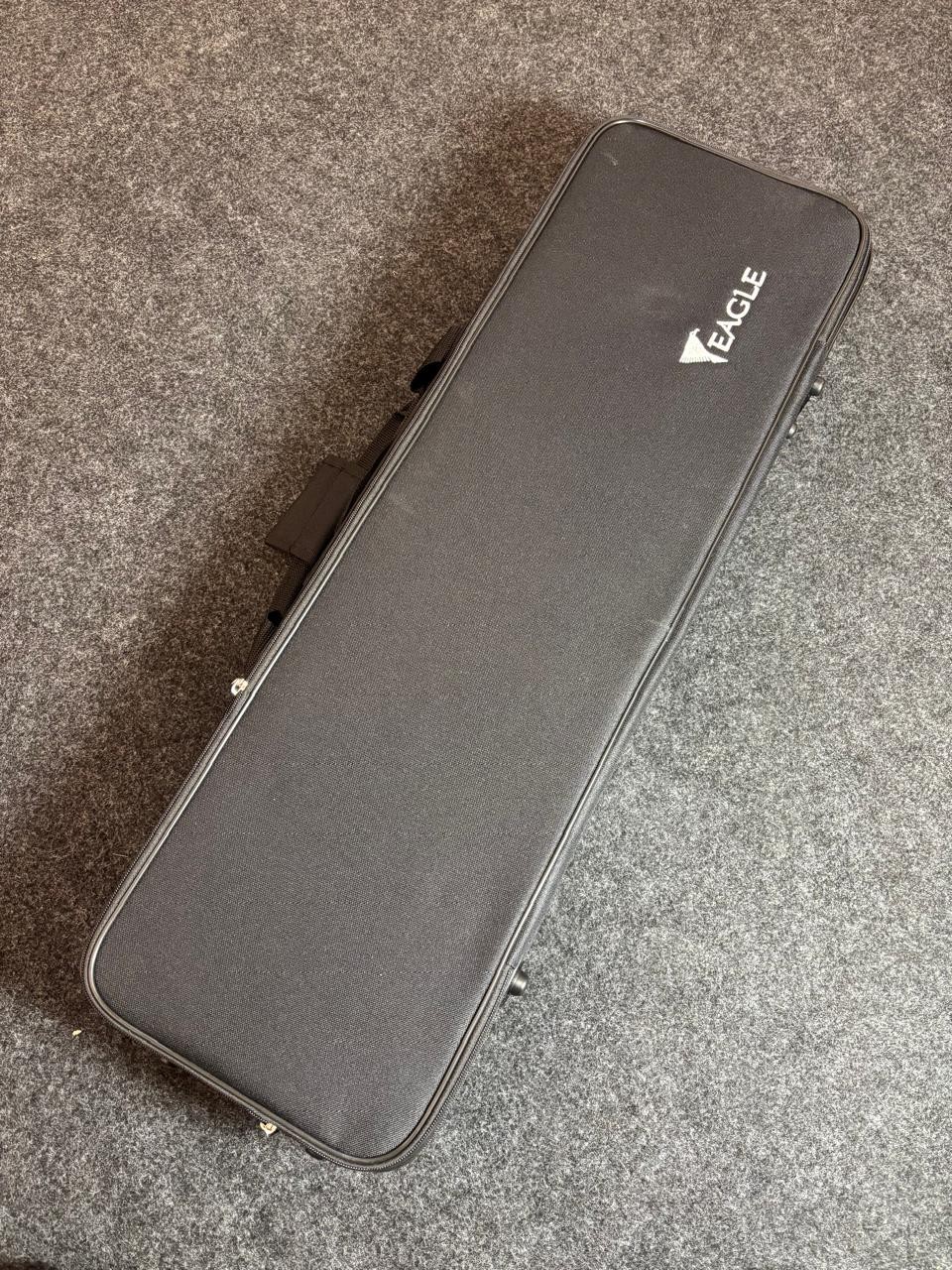 Violino Eagle Enverzinado Tampo Sólido Ve-441 4/4 