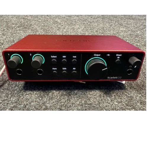 Interface de áudio Focusrite Scarlett 2i2 4th Gen Usb-c 2x2 Para Home Studio 
