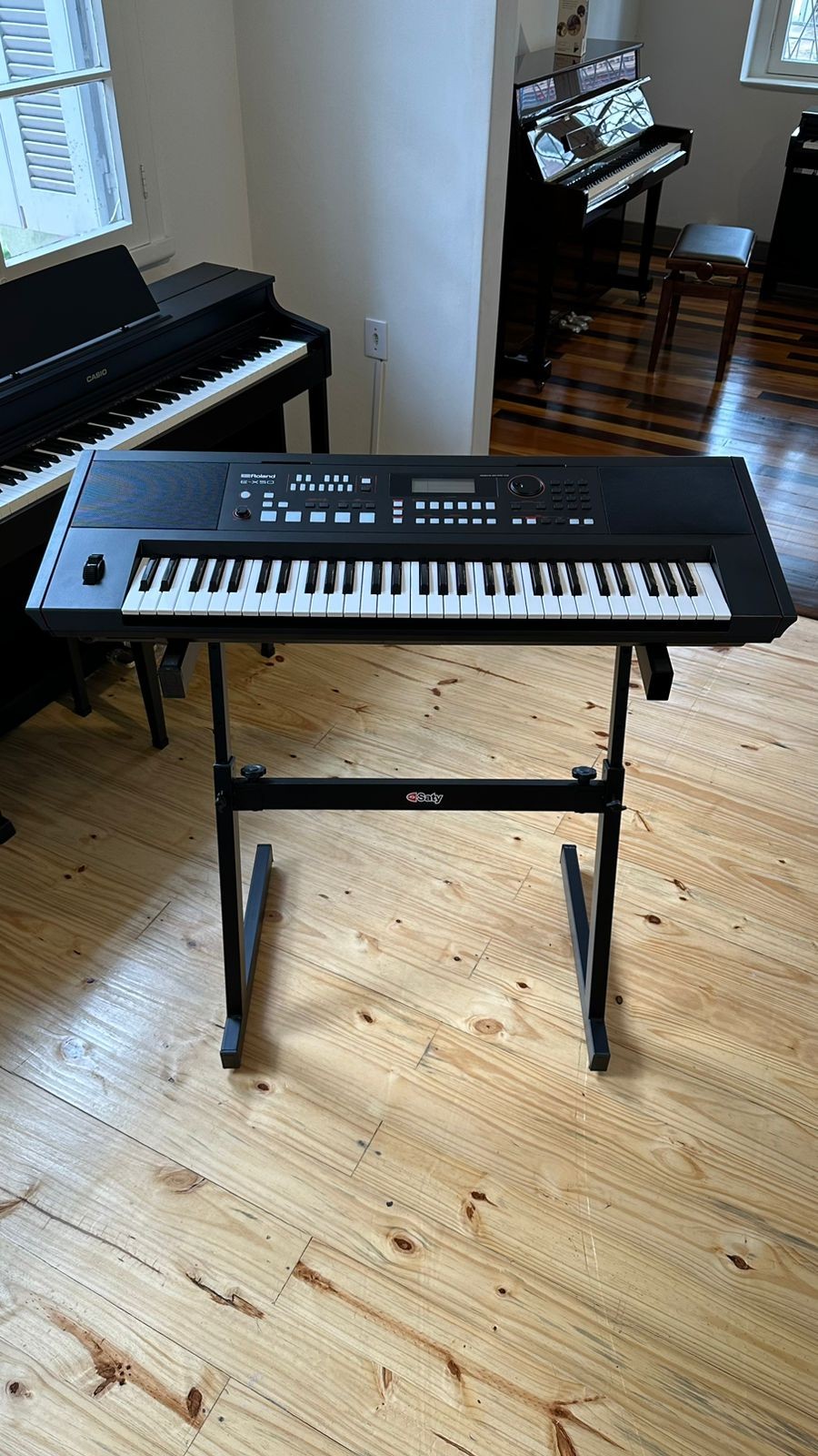 Teclado Arranjador Roland E-x50 61 Teclas 