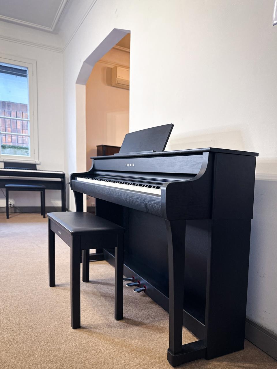Piano Yamaha Clavinova Clp 835 Black