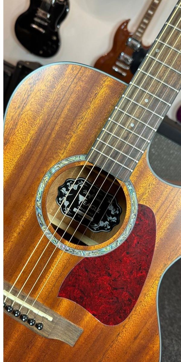 Violão Eagle Ema 663 Auditorium Cutway Aço Elétrico Natural Satin 