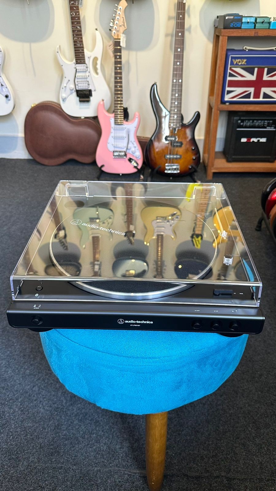 Toca Disco Audio Technica  Bluetooth At-lp60xbt-bk-c