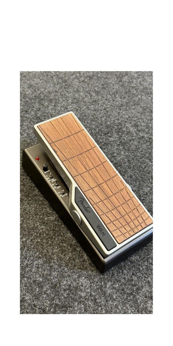 Pedal de Wah Fender Tread-light 
