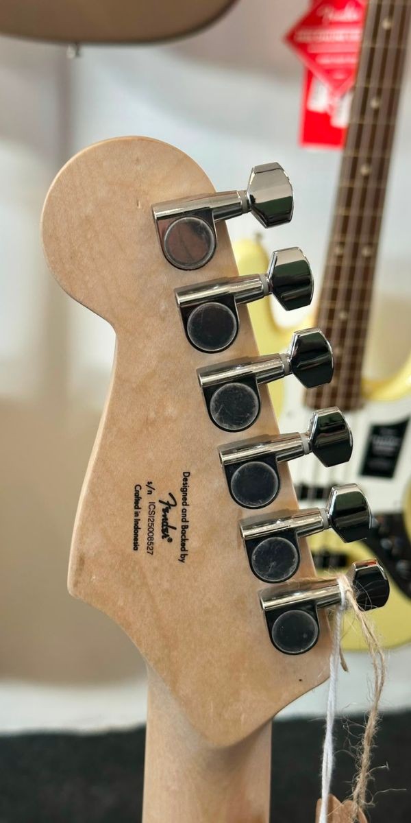 Guitarra Squier Sonic Stratocaster ht Maple Arctic White | Openstage 