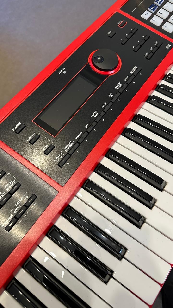 Teclado Roland Sintetizador Xps-30 Red 