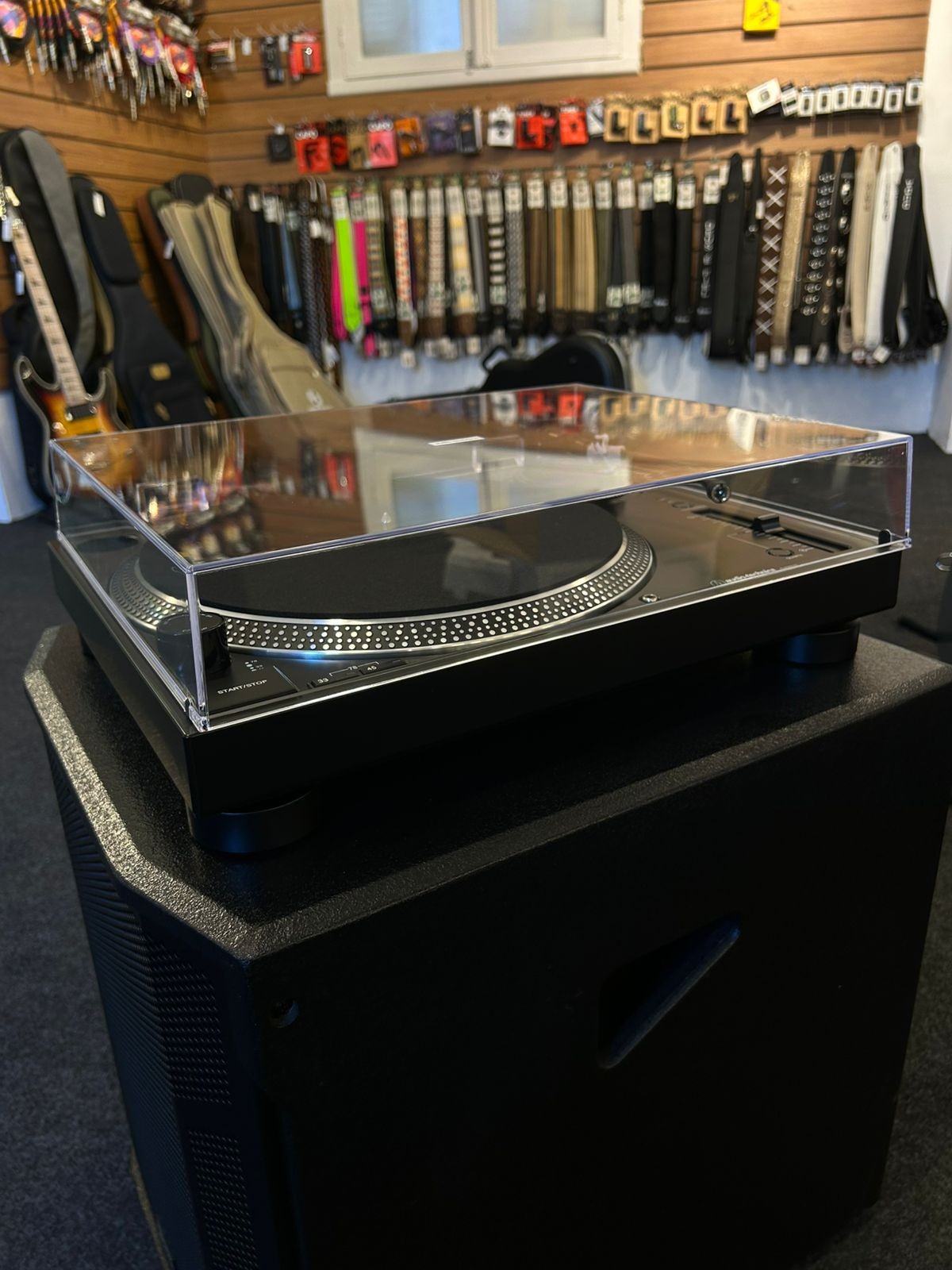 Toca Discos Audio Technica At-lp120x-usb-sg Black Analógico e Usb