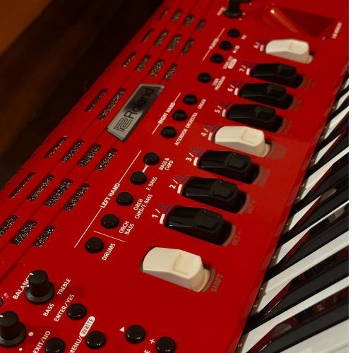 Acordeon Digital Roland Fr-4x V-accordion Midi 37 Teclas 120 Baixos 