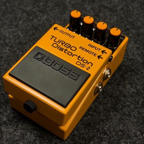 Pedal Boss Ds-2 Turbo Distortion Para Guitarra Com 2 Modos de Distorção 