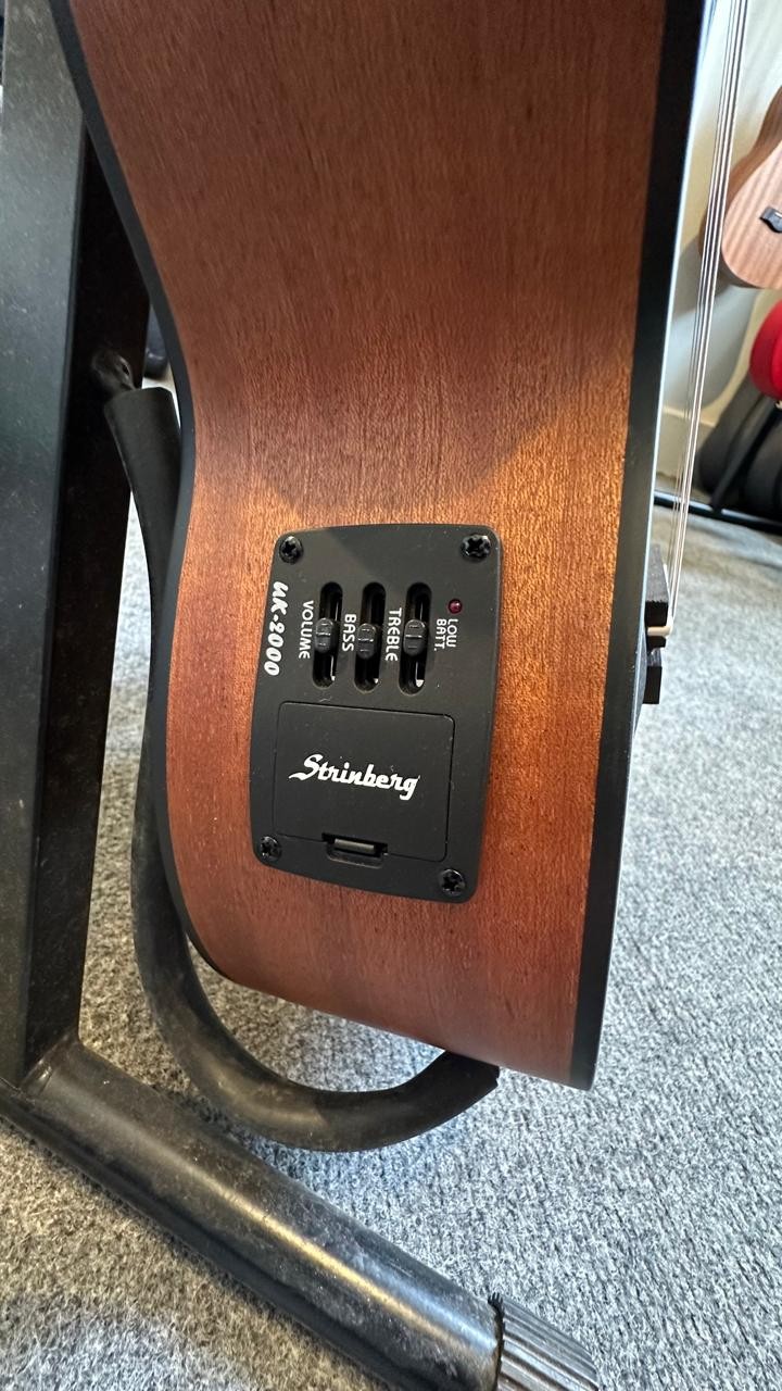 Cavaquinho Strinberg Cs25e Eletroacústico Natural Satin 