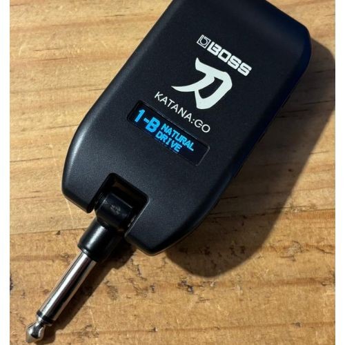 Amplificador de Fone Boss Katana:go2 Ktn-go2 Para Guitarra e Baixo Bluetooth 