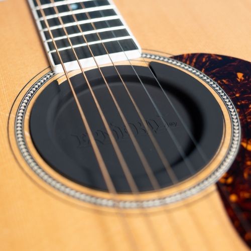 Redutor de Microfonia Ernie Ball P09618 Soundhole Cover 4” Para Violão 