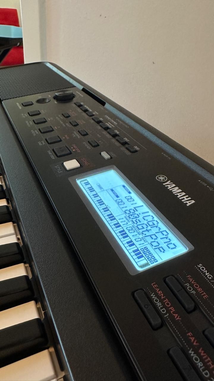 Teclado Yamaha Psr-e383 Arranjador 61 Teclas