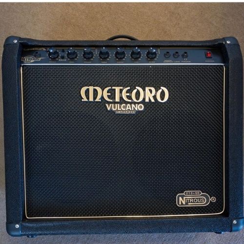 Amplificador Guitarra Meteoro Nitrous Gs100 Elg 100w 2x10 