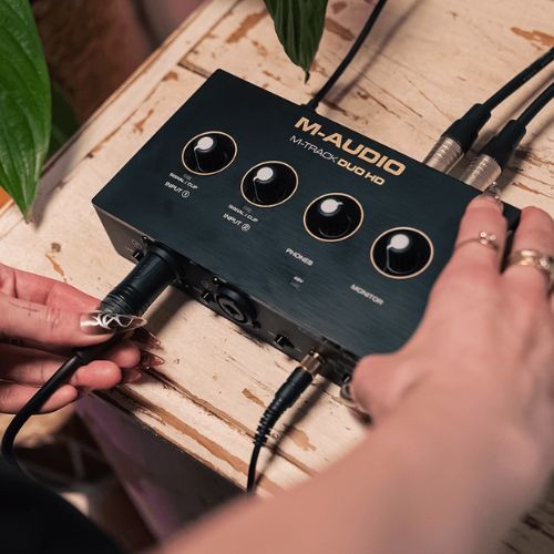 Interface de áudio M-audio M-track Duo hd 2 Canais Usb-c 24bit 192khz 