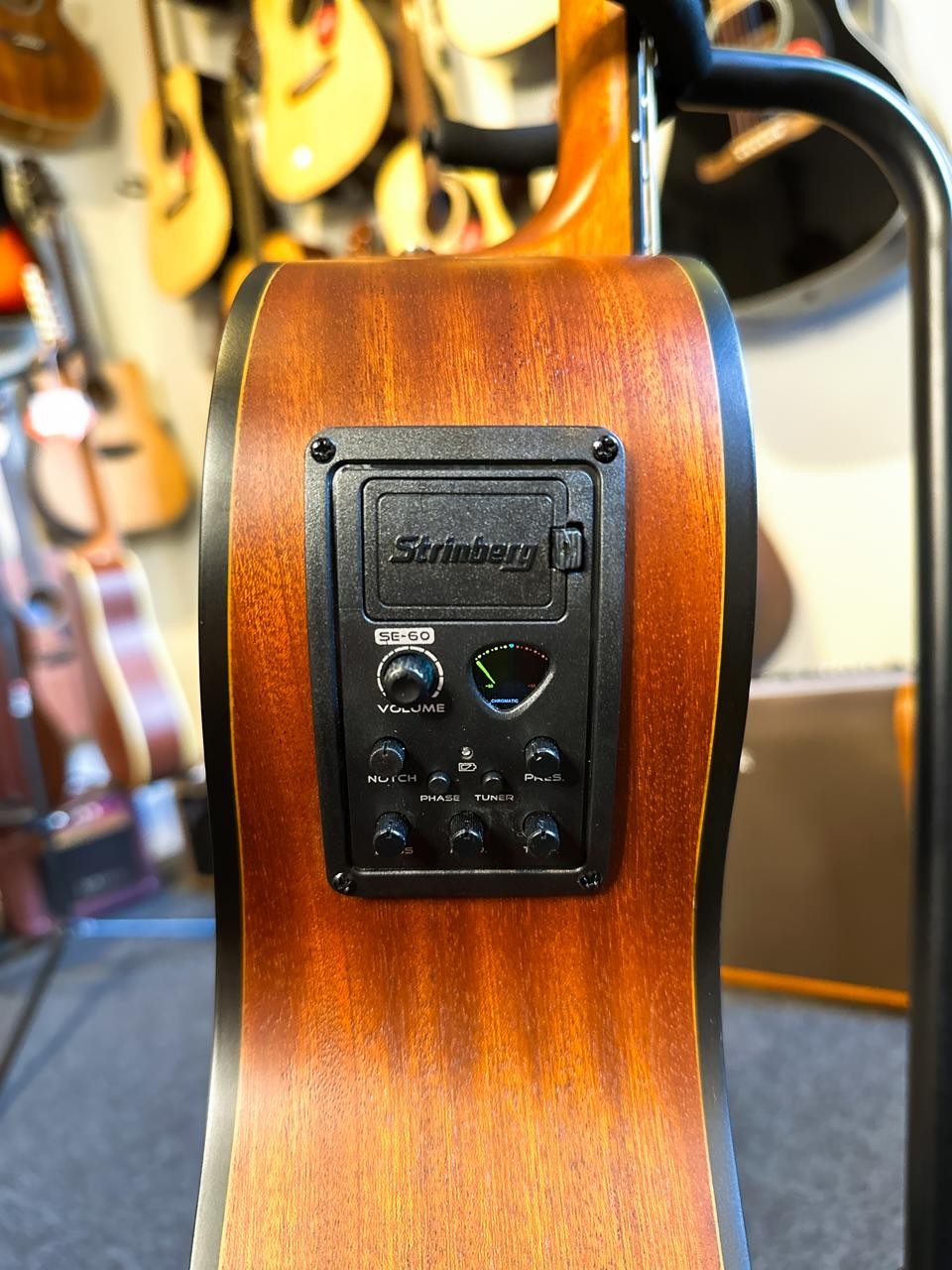 Baixolão 4 Cordas Strinberg Sb-240c Natural Fosco