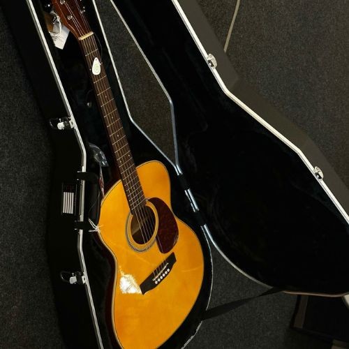 Case Gator Gc-jumbo-s Para Violão Jumbo Rígido Abs Com Interior Acolchoado 