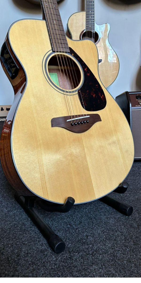 Violão Yamaha Fsx800c/02 Eletroacústico Aço Natural 