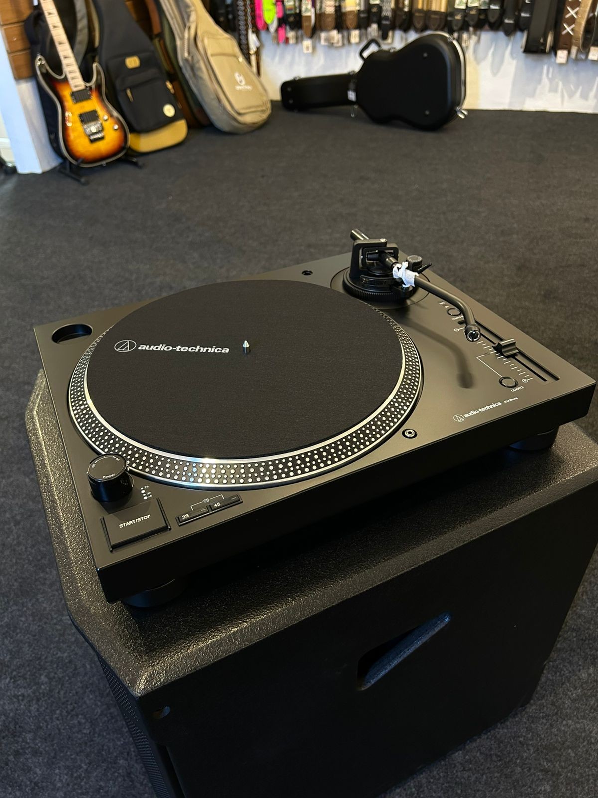 Toca Discos Audio Technica At-lp120x-usb-sg Black Analógico e Usb