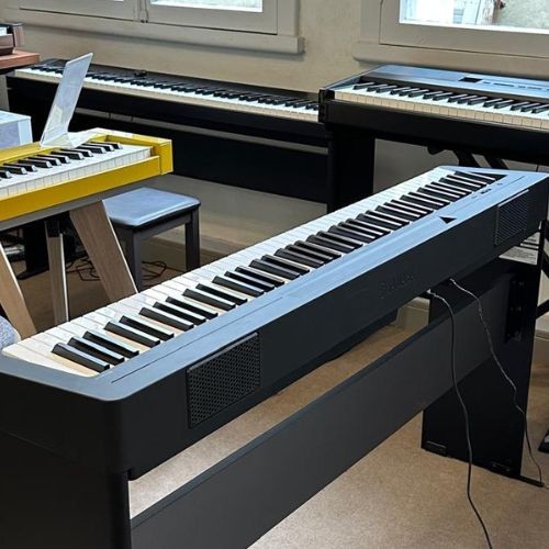 Piano Digital Yamaha P-145bt Preto 88 Teclas Ghc Com Bluetooth 