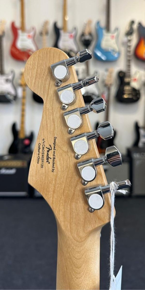 Guitarra Squier Debut Collection Stratocaster 2-color Sunburst Satin by Fender – 0379600503 