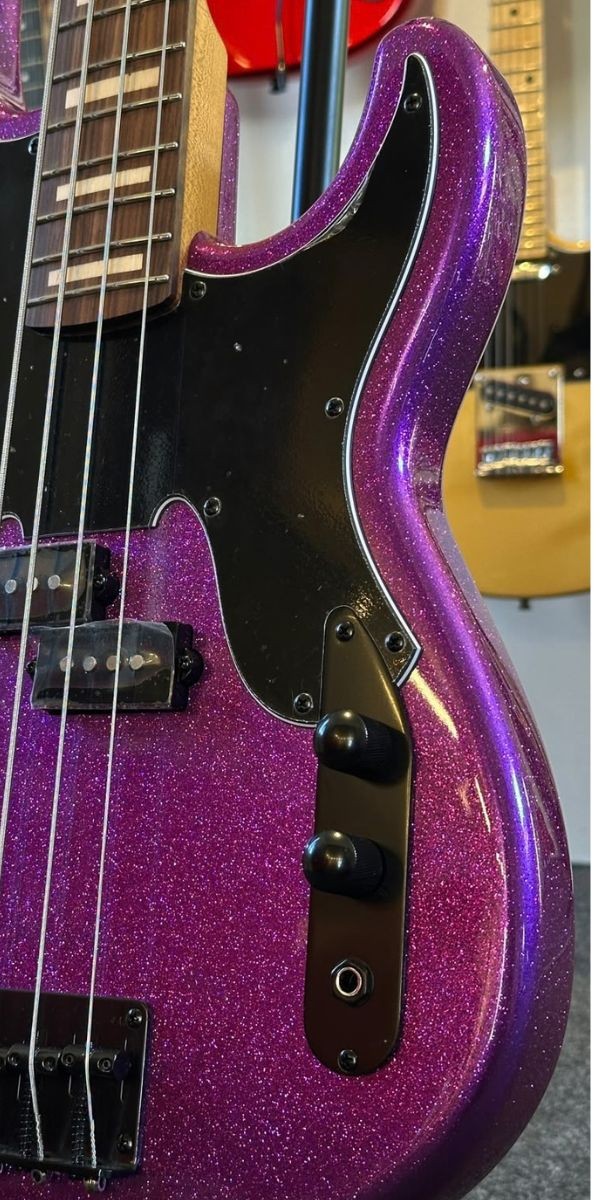 Contrabaixo Tagima Signature Ana Karina Black Diamond Pksk 4 Cordas Roxo 